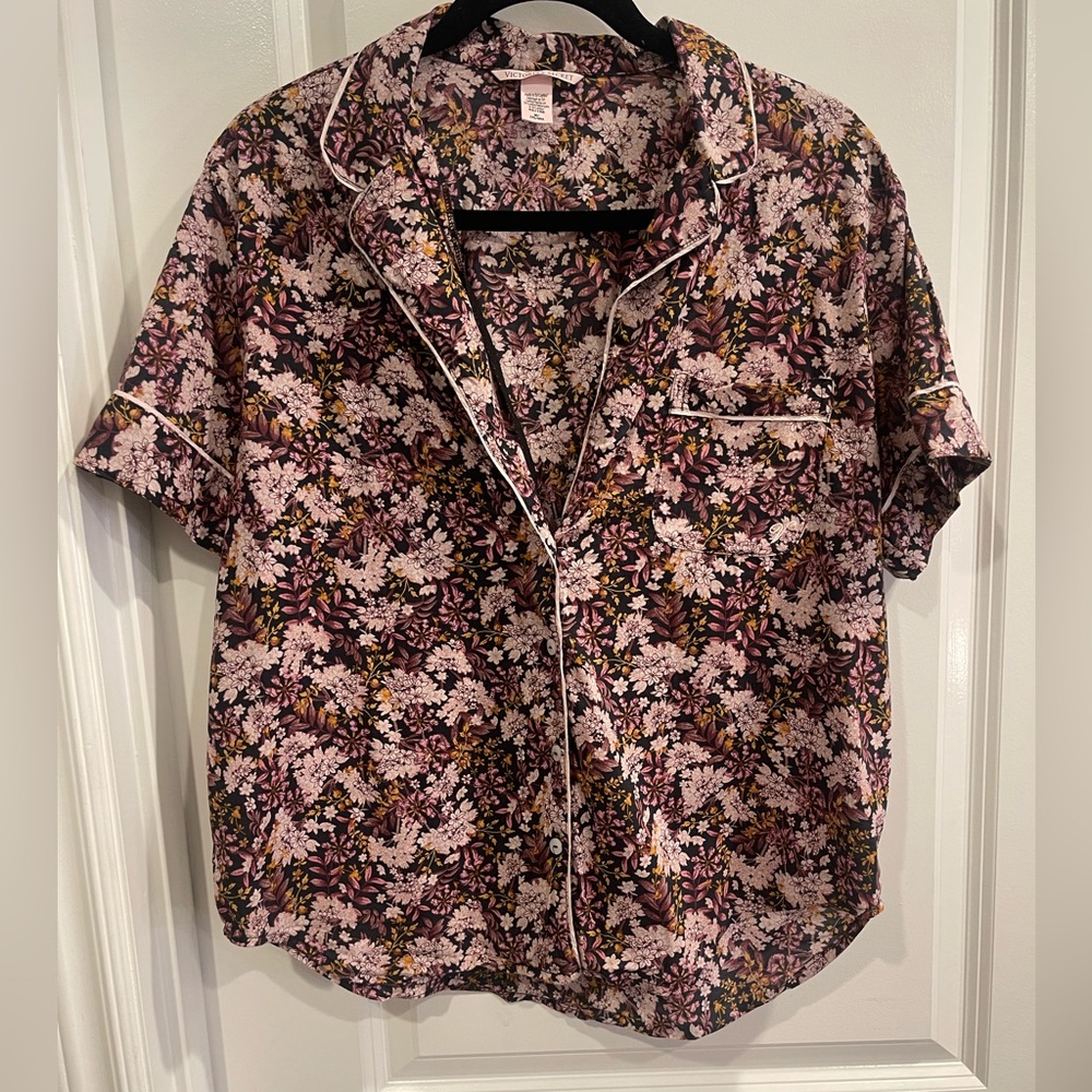 💜NWOT Victoria Secret Pajama Top💜